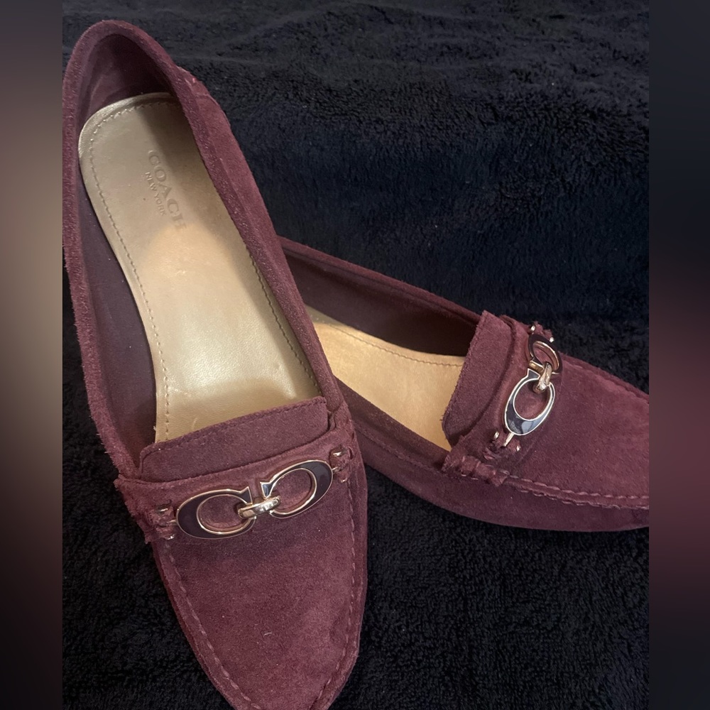 WOMANS COACH “FORTUNATA” SIZE 8 LOAFER